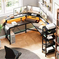 Bureau de jeu en forme de L de 61 pouces, avec support pour écran, bureau d'angle en forme de L pour ordinateur, éclairage LED intégré et poches de rangement latérales, pour les petits espaces.