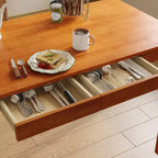 Table à manger en bois naturel avec 2 tiroirs de rangement, surface spacieuse, rangement organisé pour couverts, indispensable pour la cuisine et la salle à manger